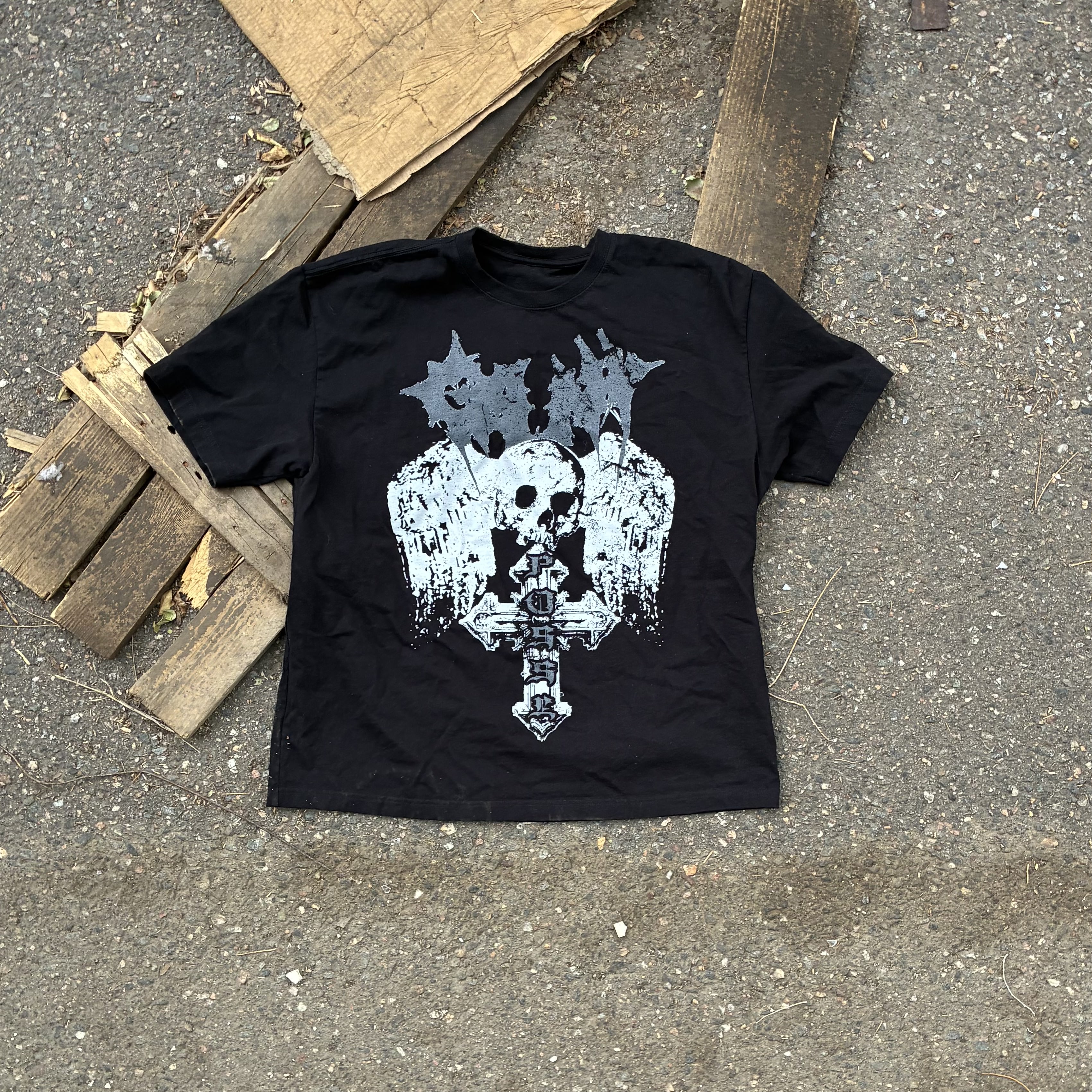 2004 Tour Tee